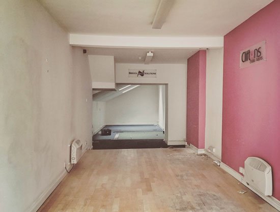 empty shop on whiteladies road